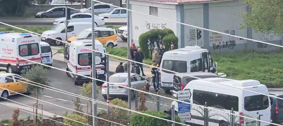 Diyarbakır Toptancılar Sitesi Kavşağı'nda kaza: 3 yaralı