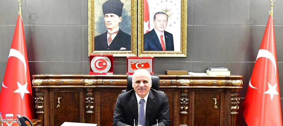 DİYARBAKIR VALİSİ MURAT ZORLUOĞLU’NDAN 29 EKİM CUMHURİYET BAYRAMI MESAJI