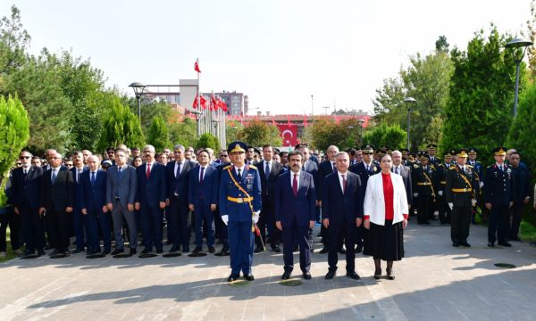 DİYARBAKIR’DA 29 EKİM COŞKUSU