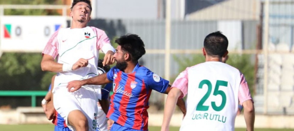 Diyarbekirspor kendi evinde  Patates Üreticilerine  3-0 mağlup oldu ...