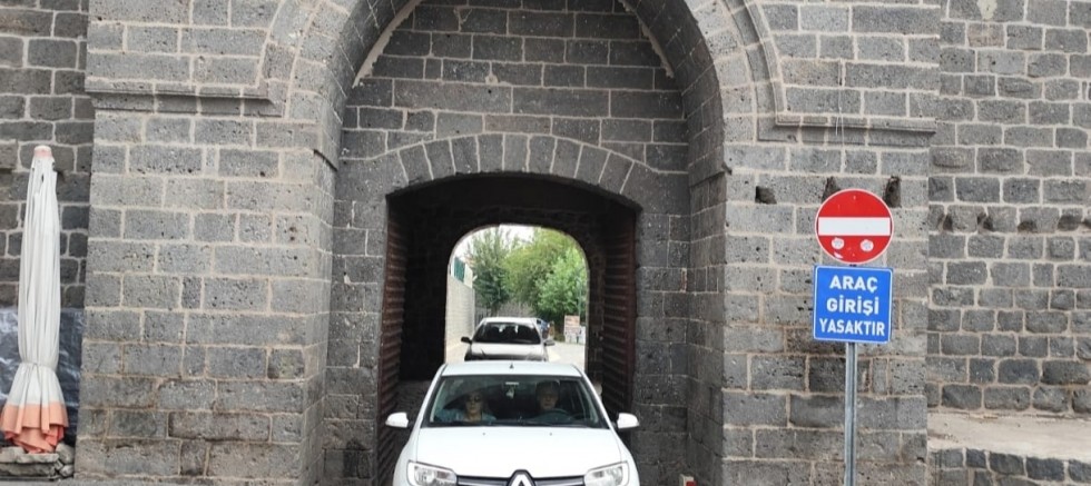 DOĞRUSU NE? ARAÇ GİRİŞİ YASAK MI SERBEST Mİ?