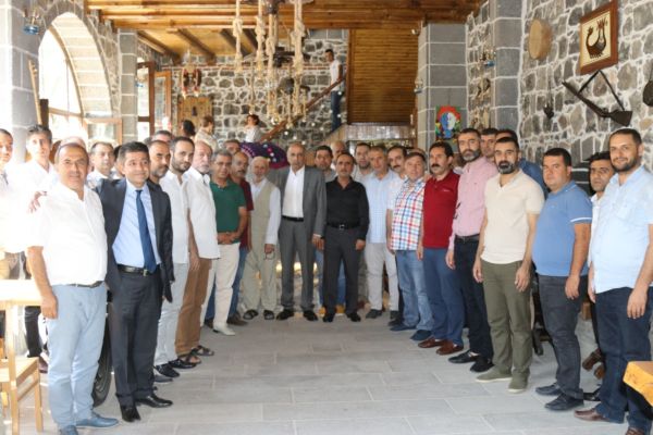 DTSO BAŞKANI KAYA, SUR  ESNAFIYLA BİR ARAYA GELDİ