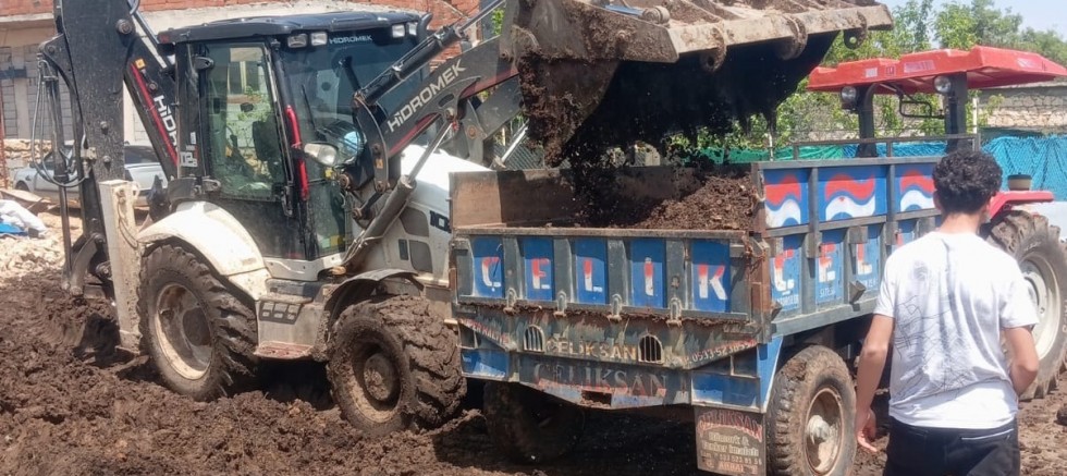 EĞİL BELEDİYESİ’NDEN BALIM MAHALLESİ’NDE TEMİZLİK ÇALIŞMASI
