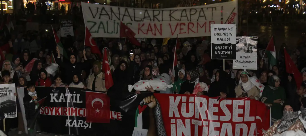 Elazığ’da Gazze için binler tek yürek oldu