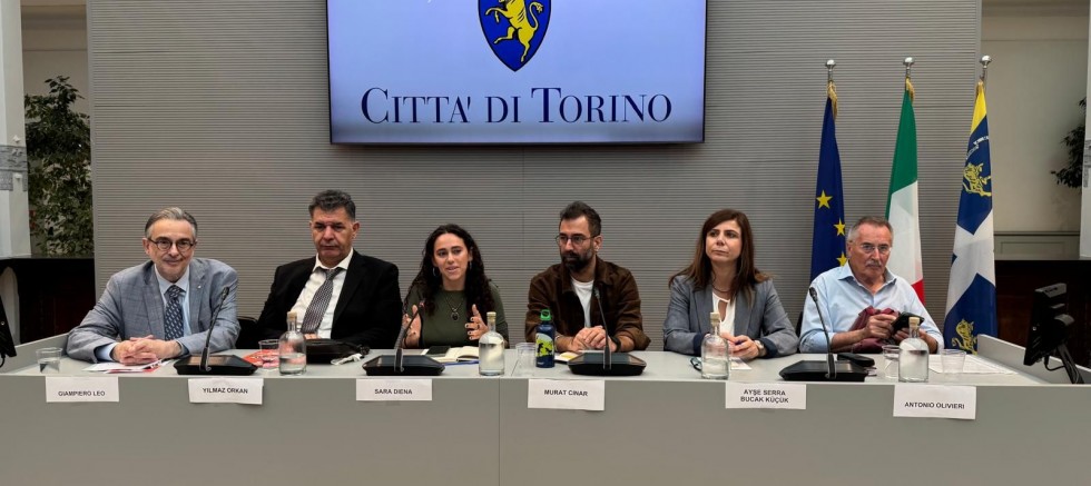Eşbaşkan Serra Bucak, Torino’da barış konferansı öncesi düzenlenen basın açıklamasına katıldı