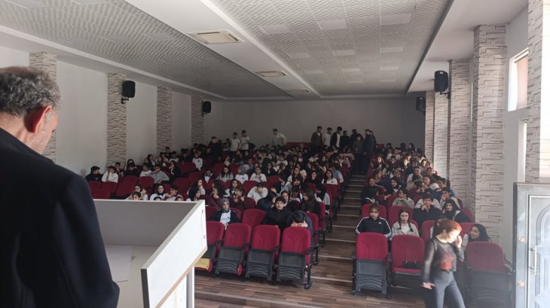 Eyüphan Kaya VEDA HUTBESİ : “İNSANLIK İÇİN BİR VASİYETNAME”