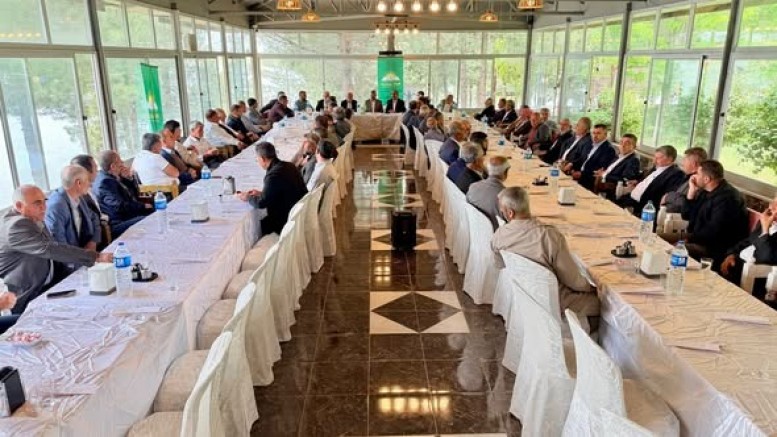 Faruk Dinç Çınar’da Vatandaşların Sorunlarını Dinledi: “Sorunları Meclis Gündemine Taşıyacağız”