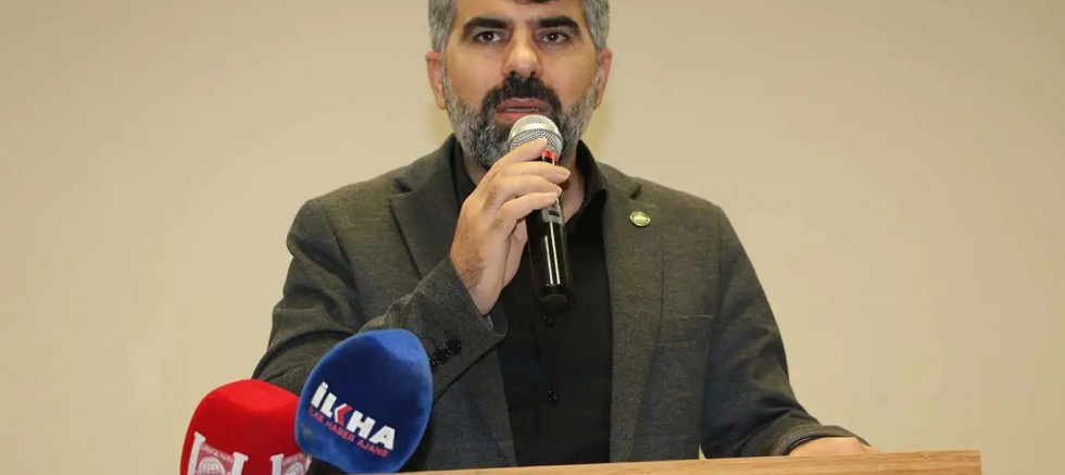 Faruk Dinç'ten gençlik uyarısı: Yozlaşmıyorlar, bilinçli şekilde yozlaştırılıyorlar