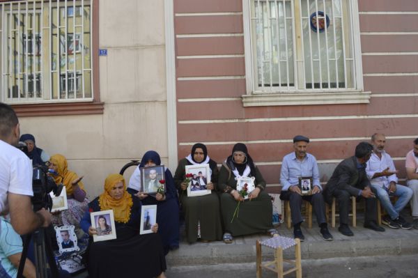 “GÖZÜMÜZDEN SAKINIRDIK  ONLAR CİĞERİMİZİ SÖKTÜLER”