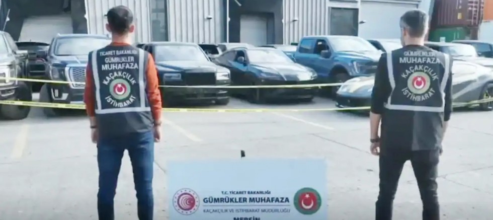 Gümrüklerde 233 kaçak araca el konuldu