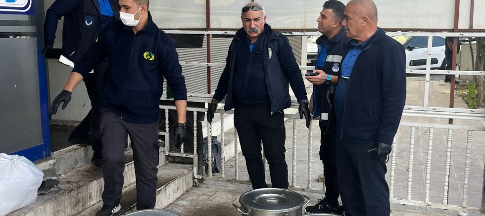 Halk Sağlığını Doğrudan Tehlikeye Atan Yemek Fabrikası Mühürlendi