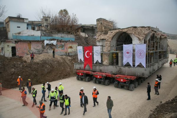 HASANKEYF’TE SON TARİHİ  ESER DUALARLA TAŞINDI