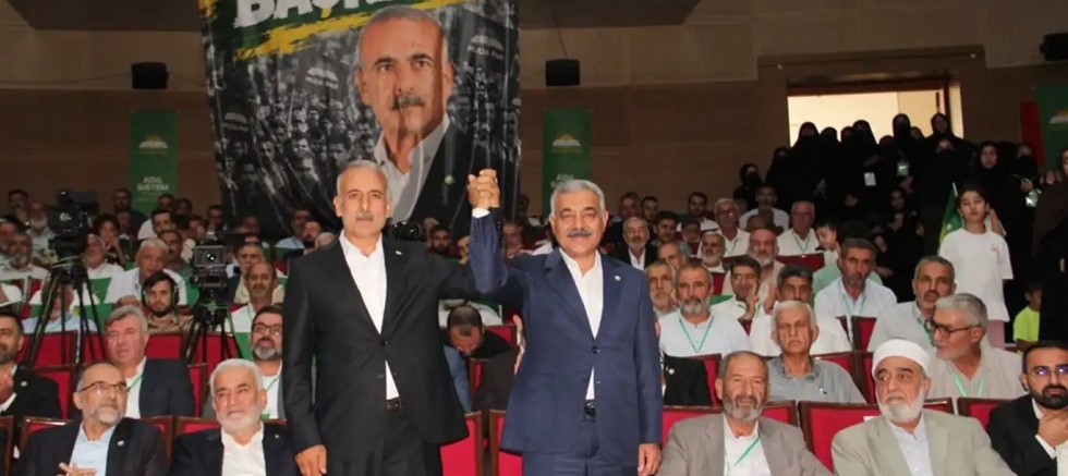 HÜDA PAR Batman İl Kongresi düzenlendi: Mehmet Emin Doğru il başkanı oldu