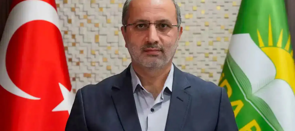 HÜDA PAR Genel Başkan Vekili Yılmaz: Çifte vatandaşlık yasa teklifi neden beklemede?