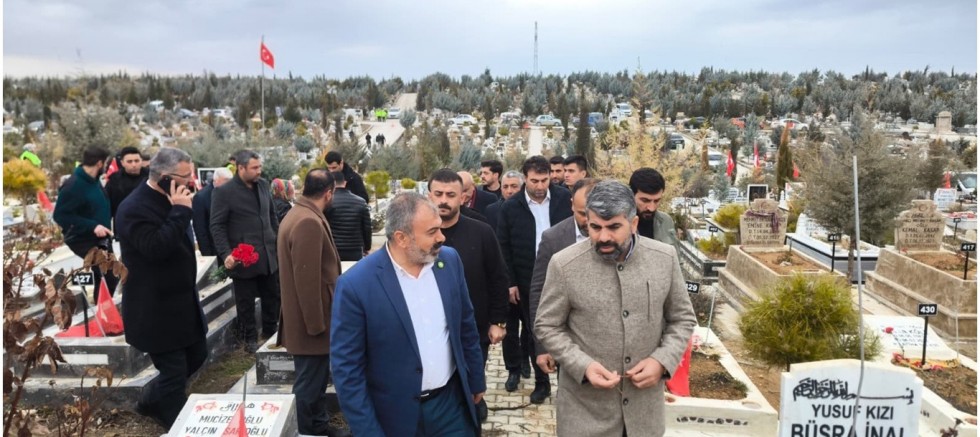 HÜDA PAR Milletvekili Dinç, Malatya’da deprem yıl dönümü nedeniyle ziyaretlerde bulundu