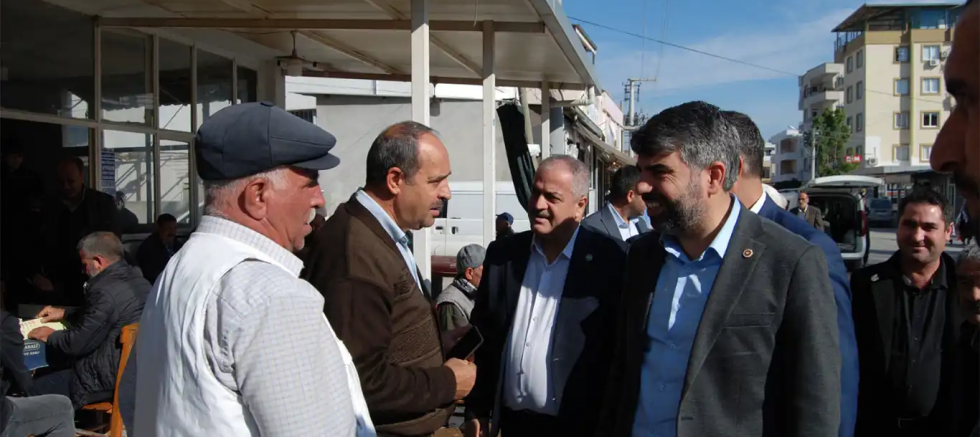 HÜDA PAR Milletvekili Dinç, Tarsus'ta esnaf ve hasta ziyaretinde bulundu