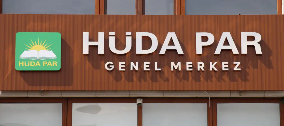 HÜDA PAR: Zincir marketlerin çalışma şartları ve mesai düzenleri titizlikle denetlenmeli