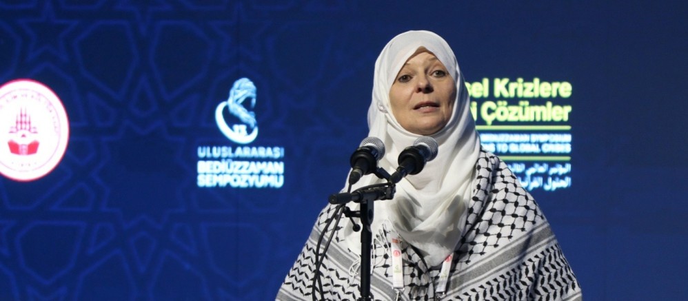İngiliz gazeteci Lauren Booth: Gerçek özgürlük, satılabilir bir nesne olmaktan çıkmaktır
