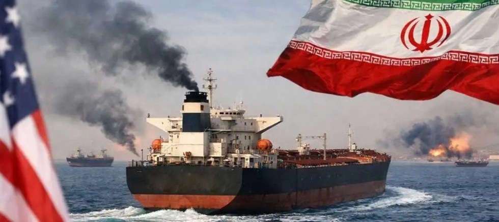 İran Devrim Muhafızları: Basra Körfezi'nde 4 petrol gemisi vuruldu