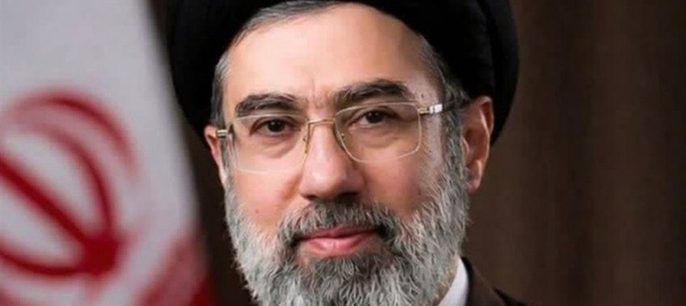 İran İslam Cumhuriyeti yeni liderini seçti