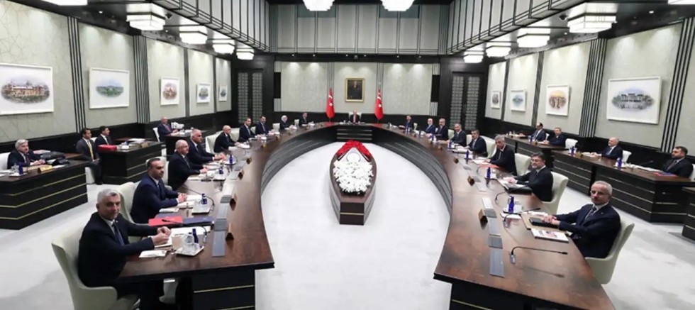 Kabine toplanıyor: Gündem İstanbul’daki soruşturmalar, ekonomi ve dış politika
