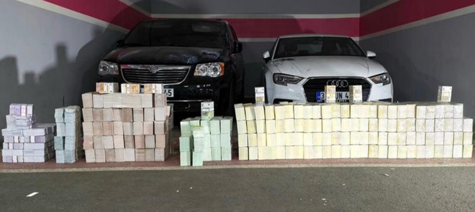 Kara Haydar’a yönelik ikinci soruşturma: Araçlardan 934 milyon liralık döviz çıktı