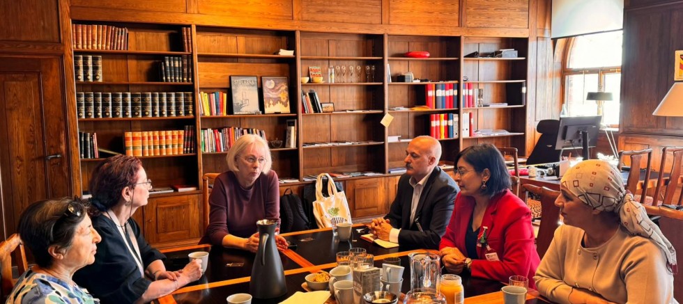 Kayapınar Belediyesi Heyetinden İsveç’te Yerel Yönetim Temasları