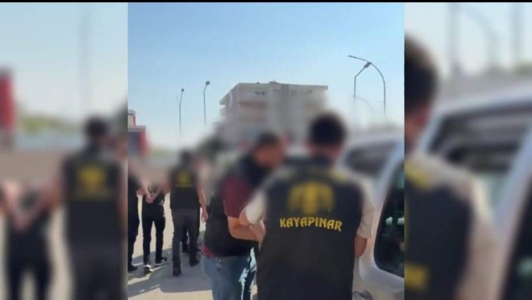 Kayapınar’da silah ve dolandırıcılık operasyonu: 6 şüpheli yakalandı