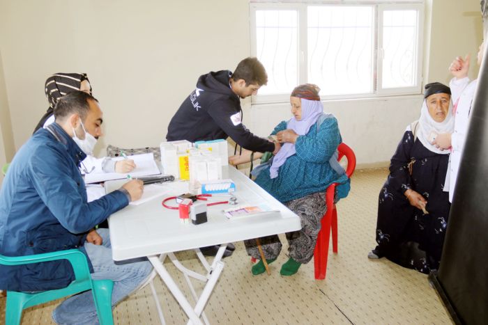 KIRSAL MAHALLELERDE  SAĞLIK TARAMASI BAŞLADI