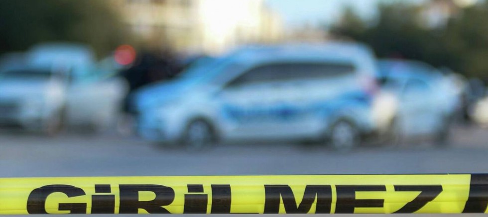 Kozinoğlu soruşturmasında şüpheli ölüm: Eski adli tıp doktoru evinde ölü bulundu