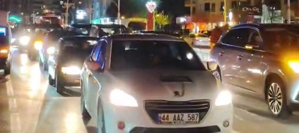 Malatya'da Mescid-i Aksa ve Filistinli esirlere yönelik idam kararlarına tepki için araç konvoyu