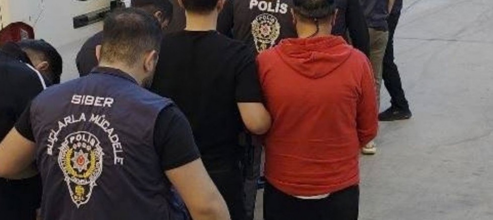 Manisa merkezli dolandırıcılık operasyonunda 21 gözaltı