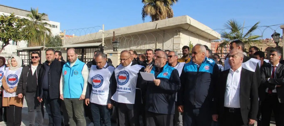Mardin Memur-Sen’den DEM’li belediyeye çıkış: 26 belediye personeli gerekçesiz işten çıkarıldı