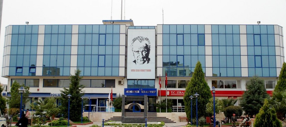 Menderes Belediyesi soruşturmasında ikinci dalga: 7 şüpheli tutuklandı