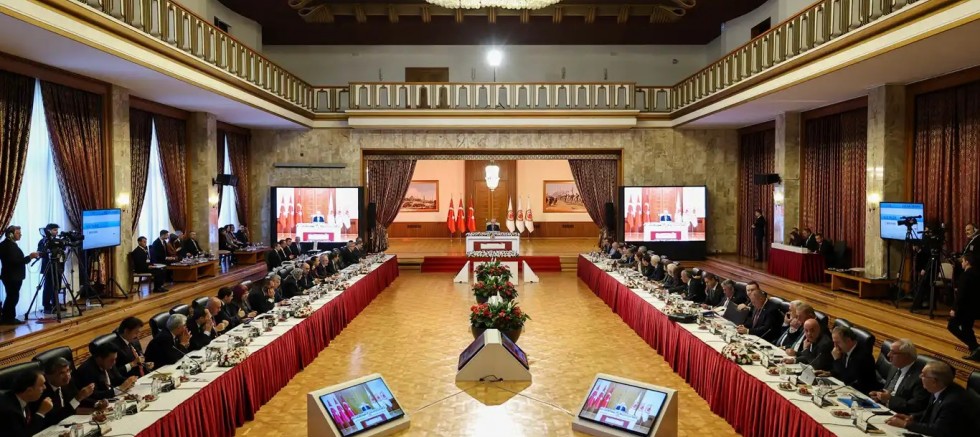 Milli Dayanışma, Kardeşlik ve Demokrasi Komisyonu, TBMM Başkanı Kurtulmuş'un başkanlığında toplandı