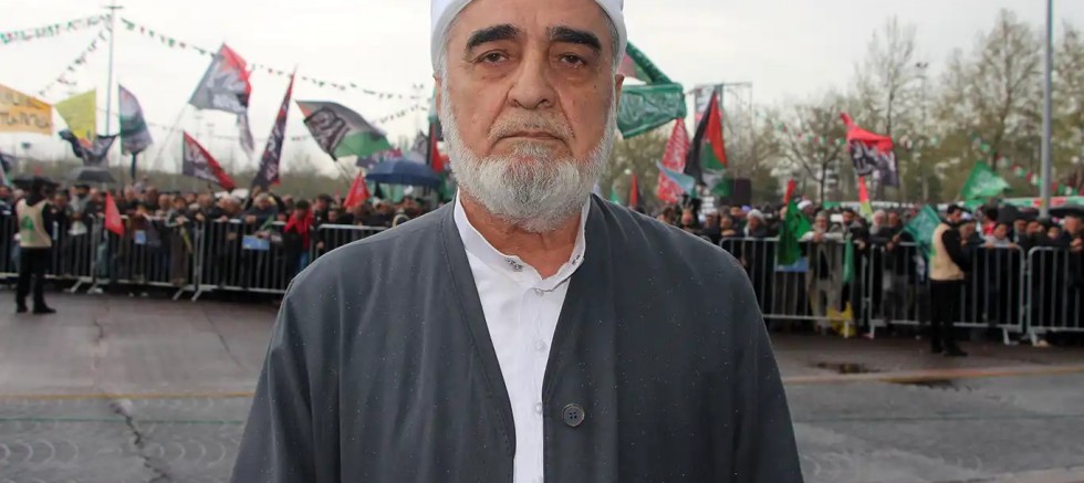 Molla Kılıçaslan: Müslümanlar İslam'a yapılan saldırılardan ders çıkarıp vahdete sarılmalı