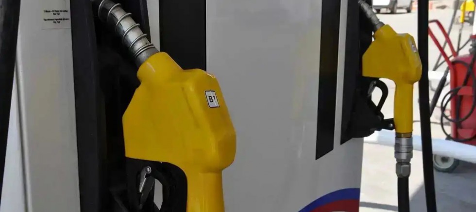 Motorin ve benzine gece yarısı zam