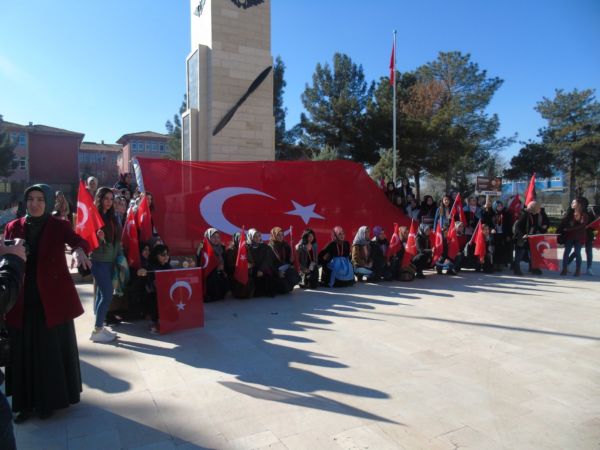 ÖĞRENCİLERDEN HAVA ŞEHİTLİĞİNE ZİYARET