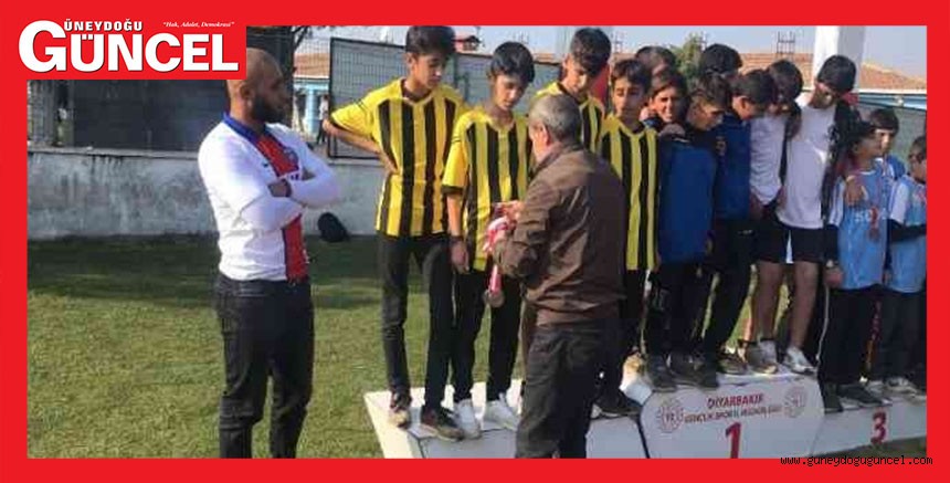 Okul Sporları Kros Yarışması'nda Diyarbakır 2. oldu.