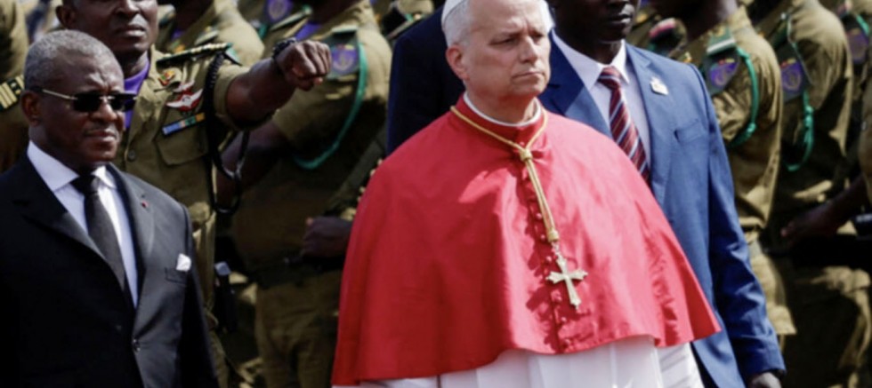 Papa: Dünyayı bir avuç zorba harap ediyor