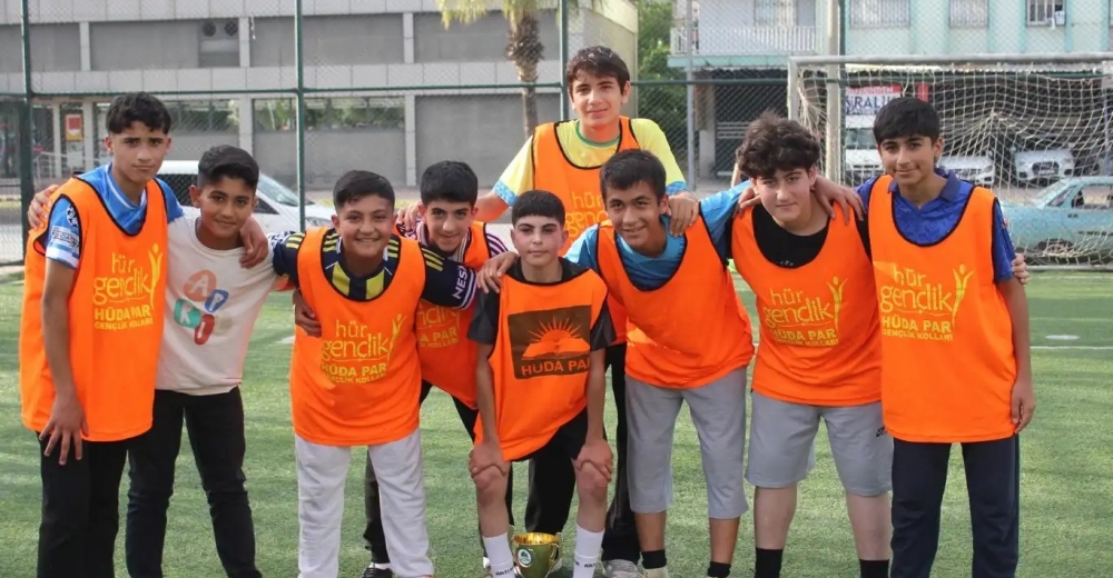 Peygamber Sevdalıları Mersin'de futbol turnuvası düzenledi