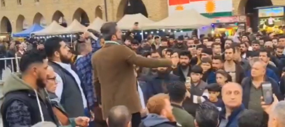 PKK/SDG cami hoparlörlerinden şarkı çaldı: Erbil'de İslam'a hakarete karşı sokaklar doldu