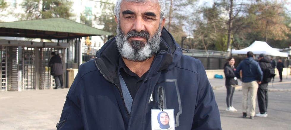 Rojin Kabaiş'in babasına yönelik tehdit iddialarına ilişkin soruşturma başlatıldı