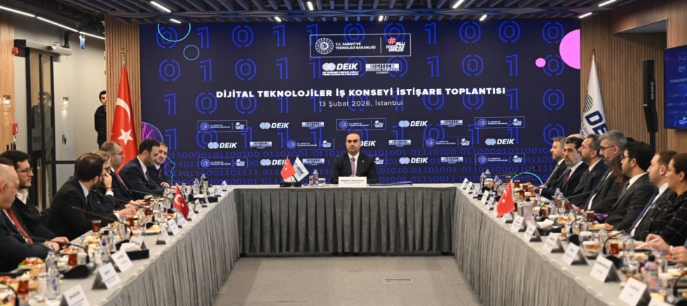 Sanayi ve Teknoloji Bakanı Kacır DEİK Dijital Teknolojiler İş Konseyi ile bir araya geldi