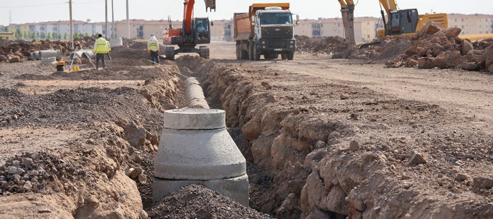 Şehir Hastanesi çevresindeki 5 caddeye 4 bin metrelik yağmur suyu hattı
