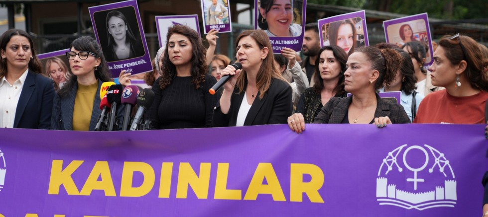 Serra Bucak’tan kadınlara çağrı: “Adalet ve hafıza nöbetini birlikte büyütelim”