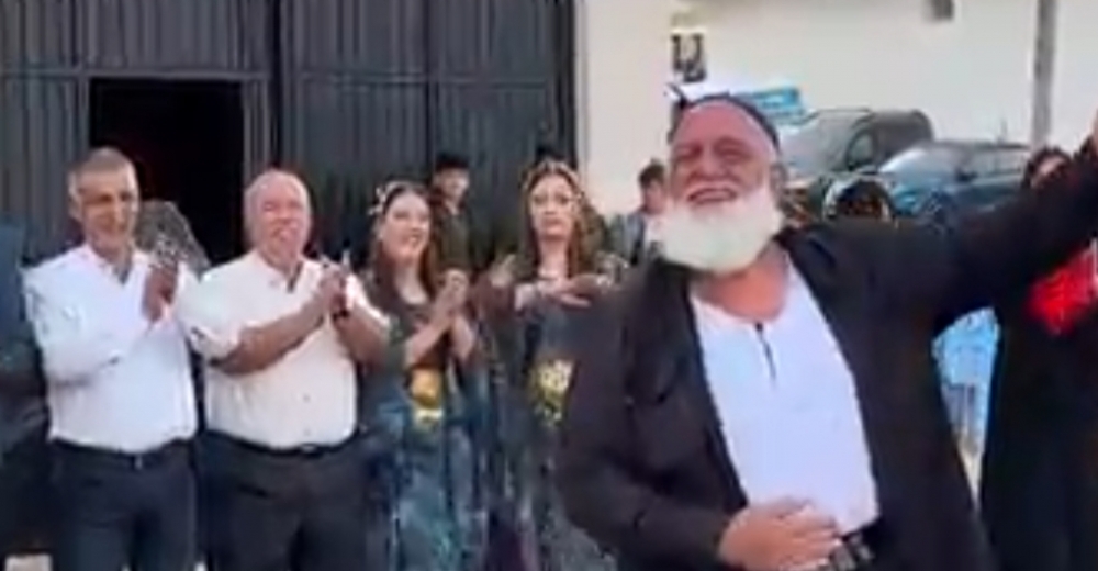 Silah sesi değil, zılgıtlar yükseldi: Siirt’te örnek düğün