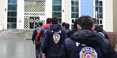 3 ilde bahis operasyonu: 8 şüpheli tutuklandı