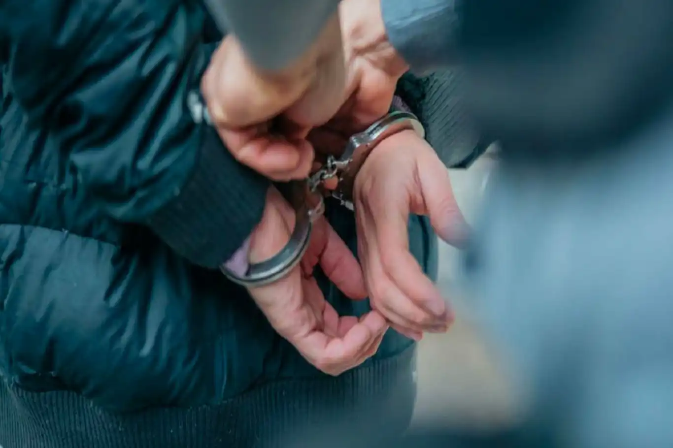 5 günlük bebeğe şiddet iddiası: Hemşire hakkında yakalama kararı