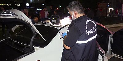Adana'da çalıntı otomobille polise ateş edip kaçan şüpheliler yakalandı